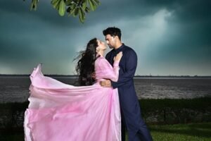 দেব-শুভশ্রীর রসায়নে জমজমাট ‘দেশু ৭’