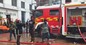 কাশিমপুরে পোশাক কারখানার গুদামে আগুন, নিয়ন্ত্রণে ফায়ার সার্ভিসের ৫ ইউনিট