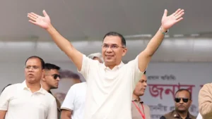 দিনব্যাপী সফরে খুলনার দাকোপে পৌঁছেছেন প্রধানমন্ত্রী